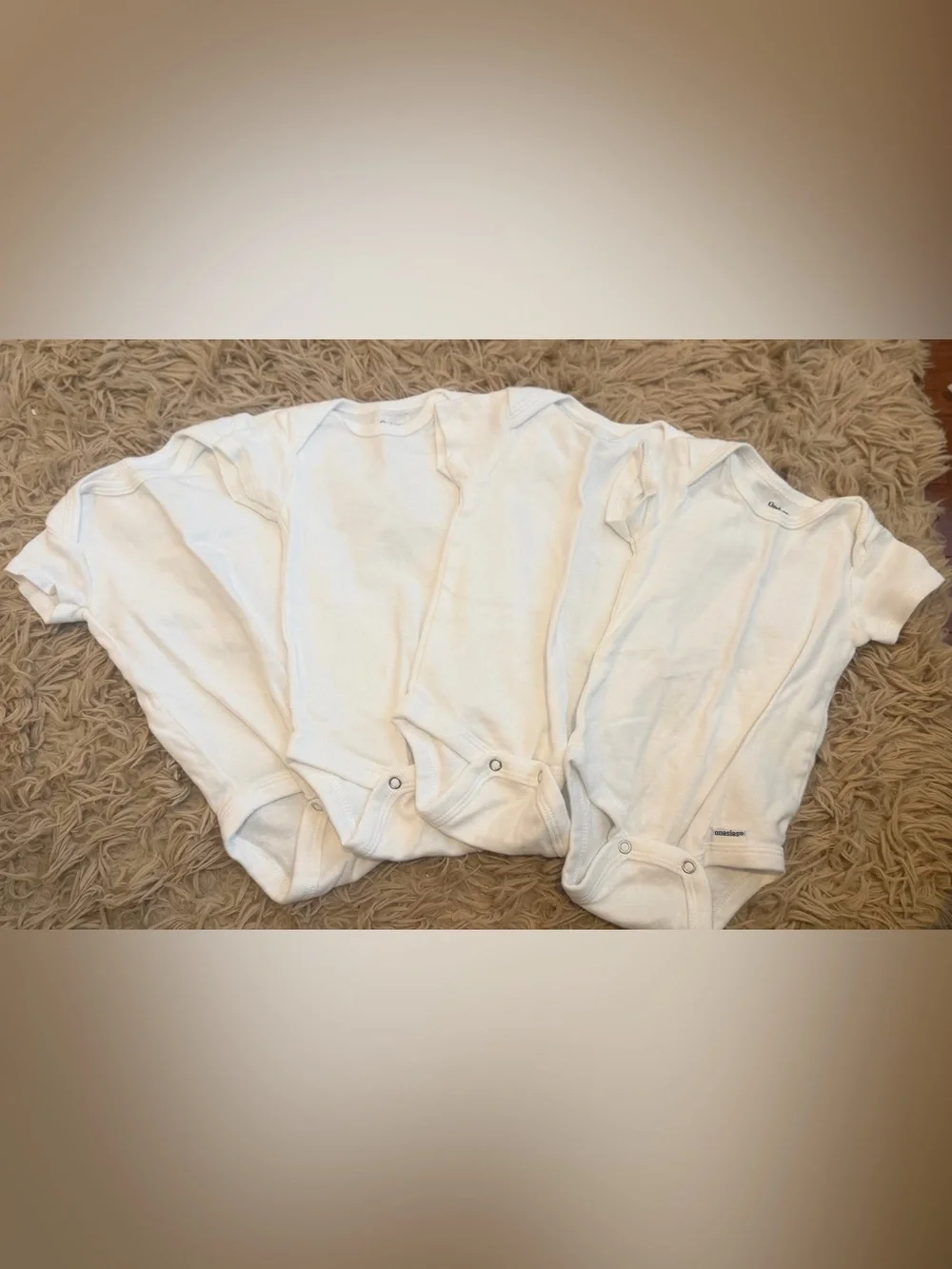 Gerber White Infant Bodysuit - Pack Essentials